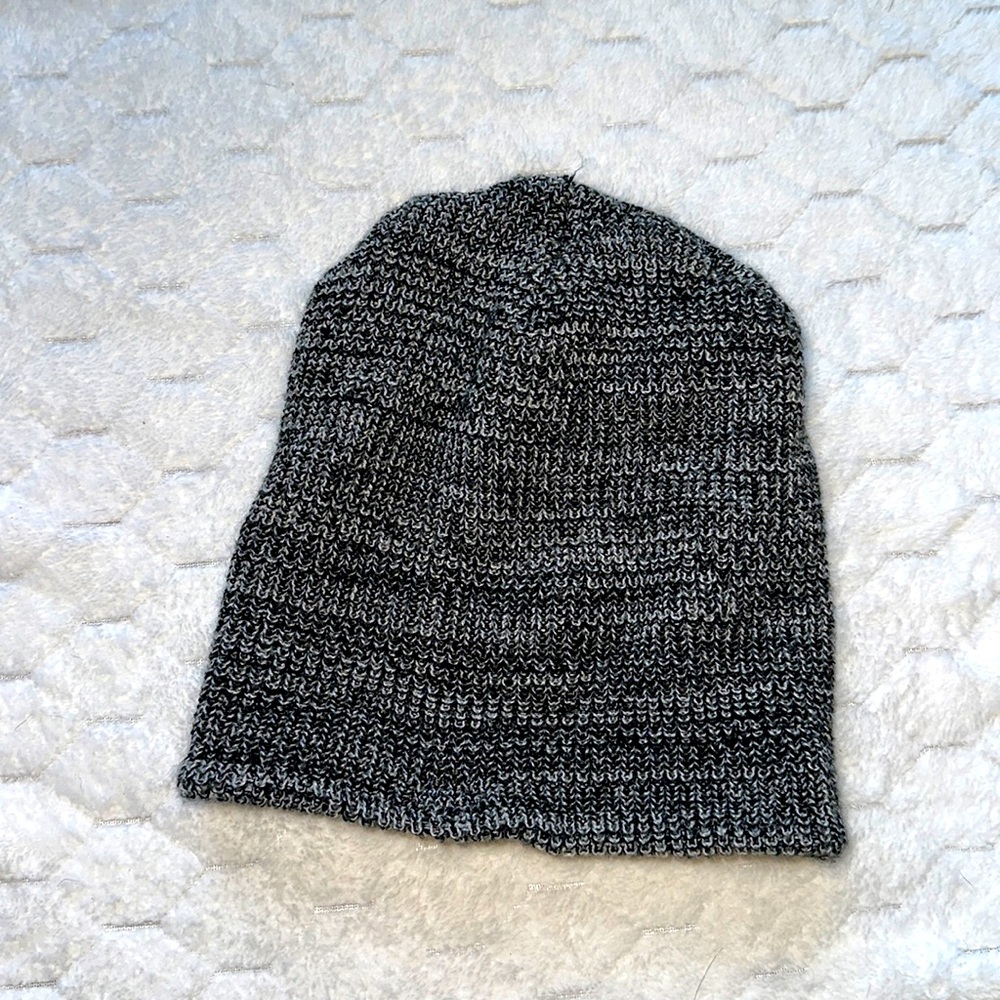 She shreds .co grey hat